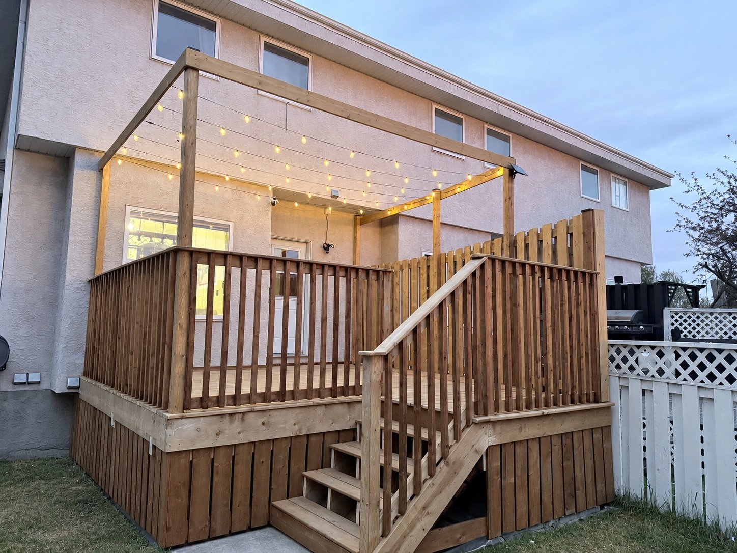 Wooden Deck & Privacy Screen — project view 3