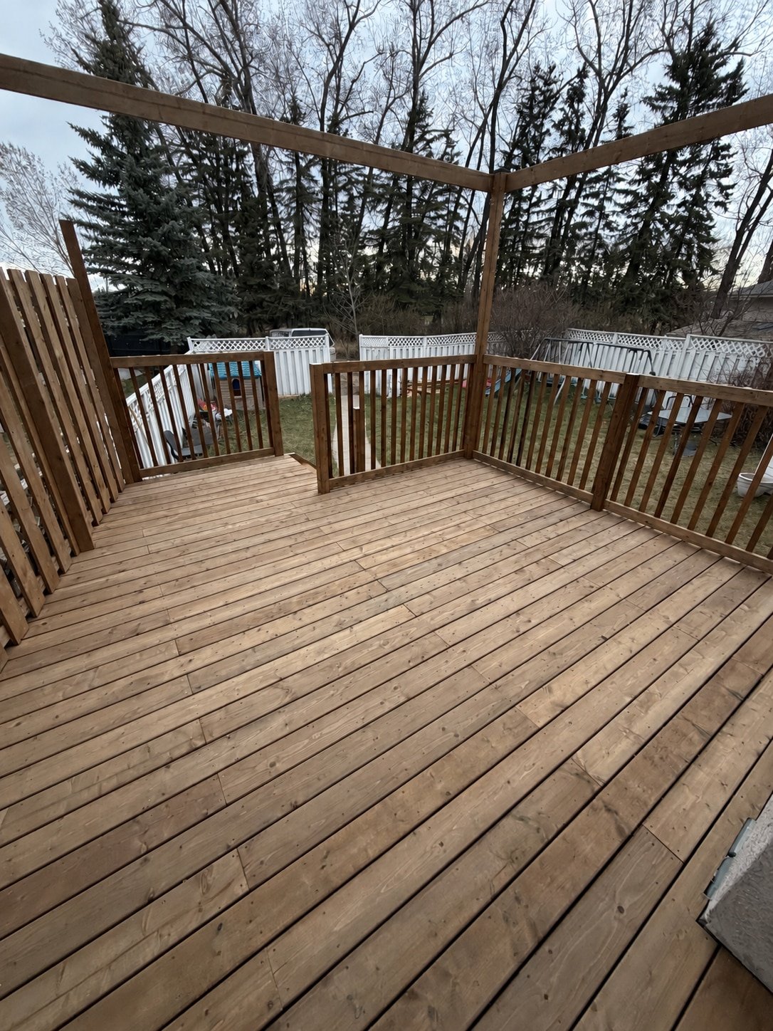 Wooden Deck & Privacy Screen — project view 10