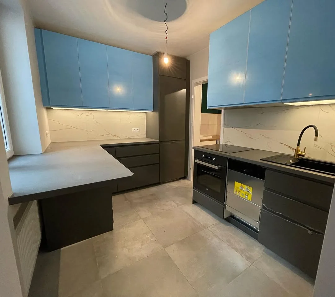 Kitchen & dining finishes — photo 1