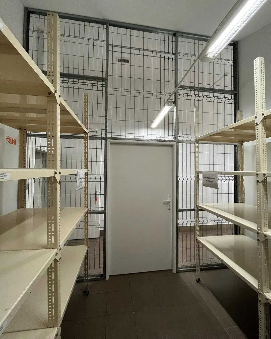 Storage space fit-out — photo 1